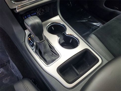 Used 2017 Jeep Grand Cherokee Altitude image 27