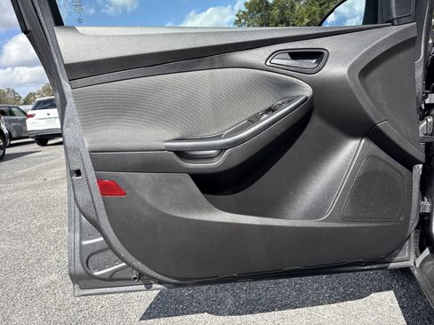 Used 2012 Ford Focus S image 12