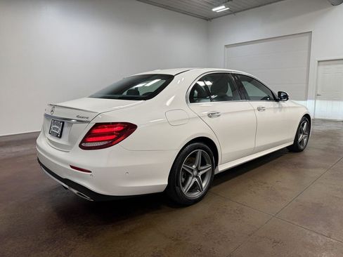Used 2017 Mercedes-Benz E 300 4MATIC image 34