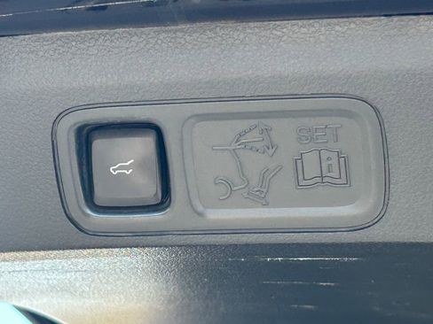 Used 2019 Ford Expedition Limited w/ Special Edition Package image 35