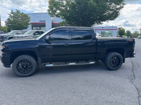 Used 2018 Chevrolet Silverado 1500 LT w/ All Star Edition AWD/4WD image 2