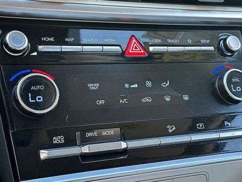 Certified 2026 Hyundai Santa Fe SE FWD image 20