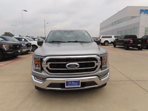 Used 2022 Ford F150 XLT w/ Equipment Group 302A High RWD image 5