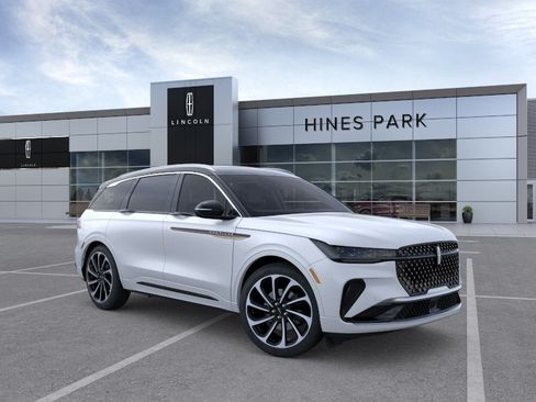 New 2026 Lincoln Nautilus Black Label AWD/4WD image 6