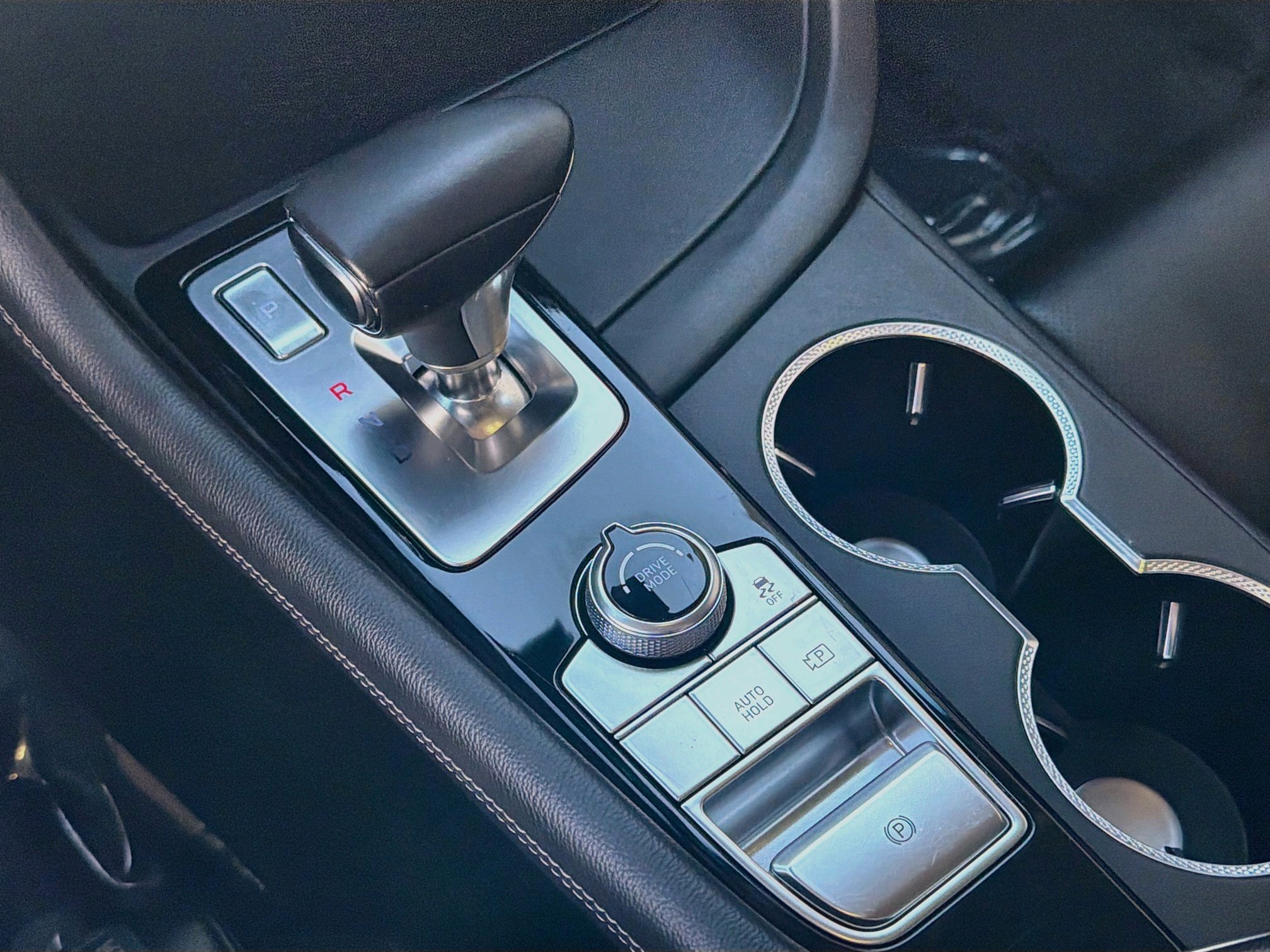 Used 2025 Genesis G70 2.5T AWD/4WD image 25