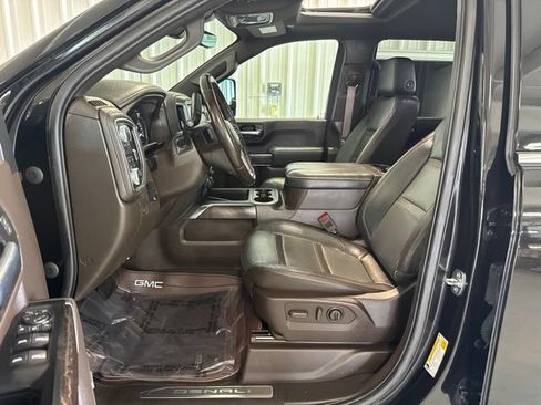 Used 2023 GMC Sierra 2500 Denali w/ Denali Black Diamond Edition AWD/4WD image 53
