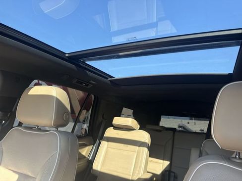 Used 2022 Chevrolet Tahoe Premier image 21