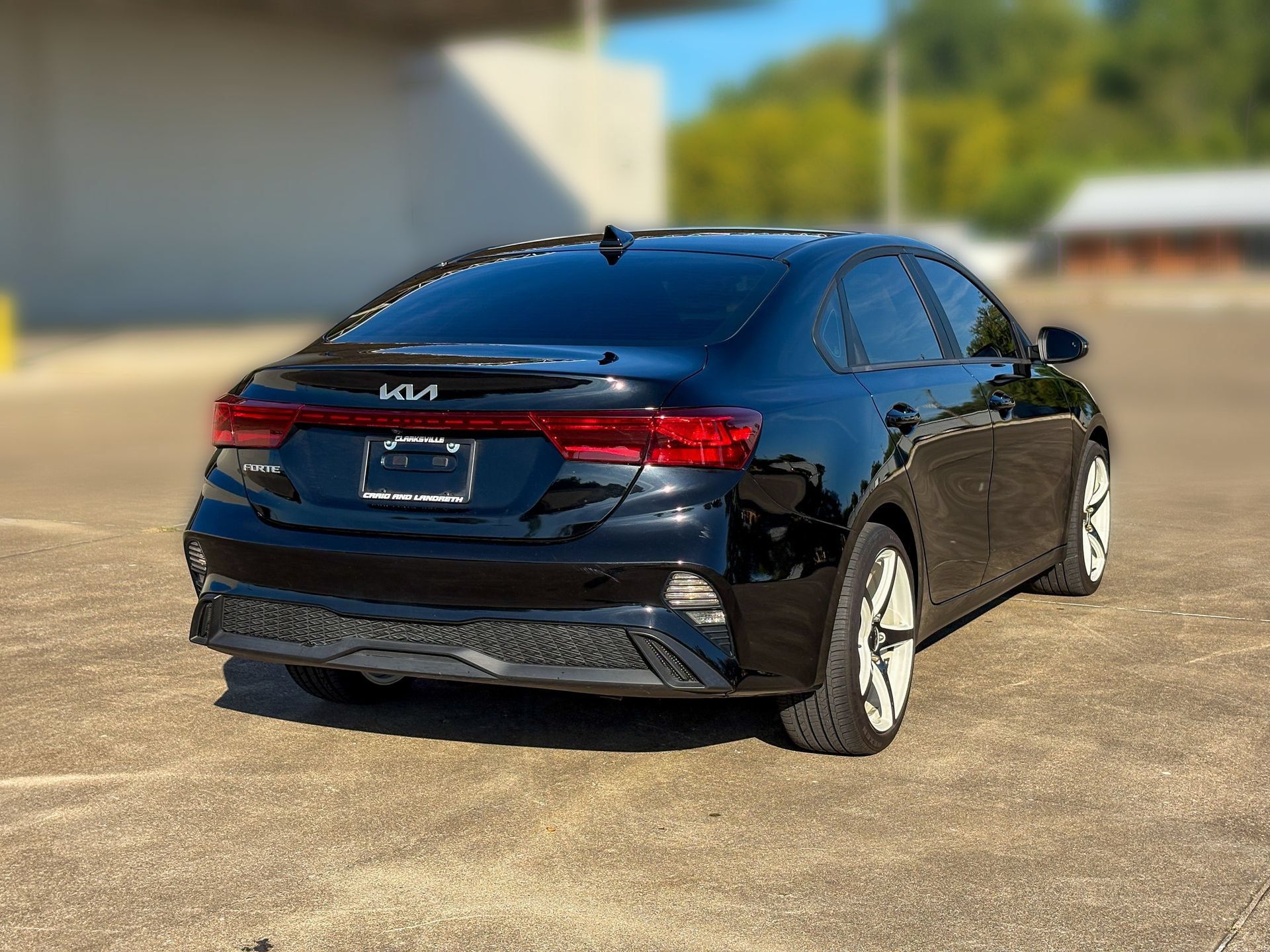 Used 2024 Kia Forte LXS w/ LXS Technology Package FWD image 8