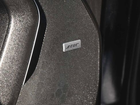 Used 2022 Chevrolet Suburban RST w/ Luxury Package image 10