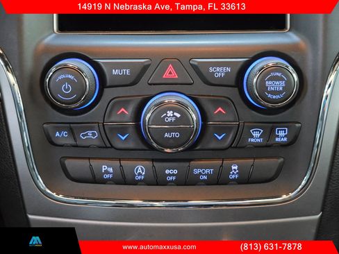 Used 2018 Jeep Grand Cherokee Limited w/ Luxury Group II image 18