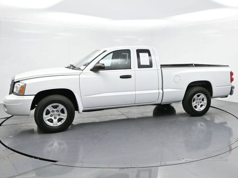 Used 2006 Dodge Dakota SLT image 4