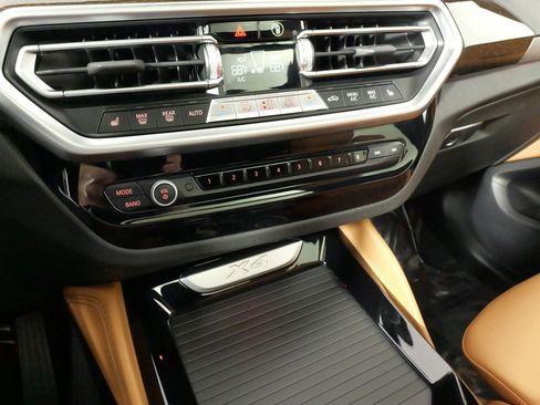 Used 2023 BMW X4 xDrive30i w/ Premium Package image 53