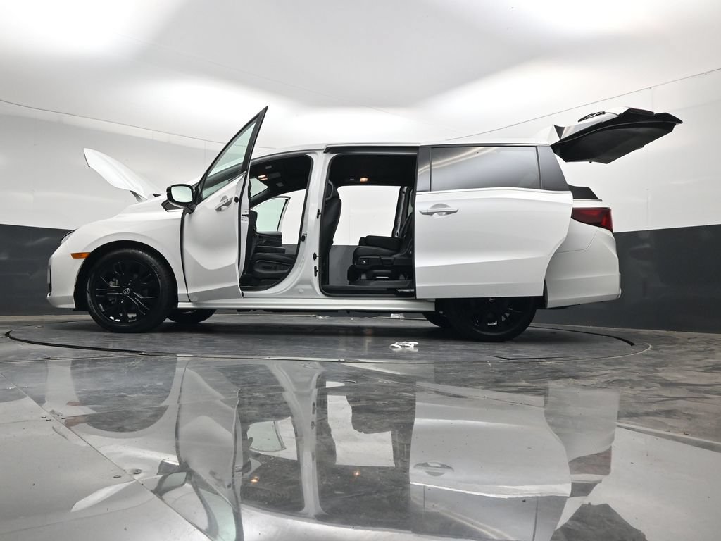 Used 2025 Honda Odyssey Sport-L image 46