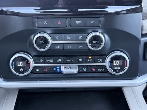 Used 2024 Ford Expedition Max Limited image 68