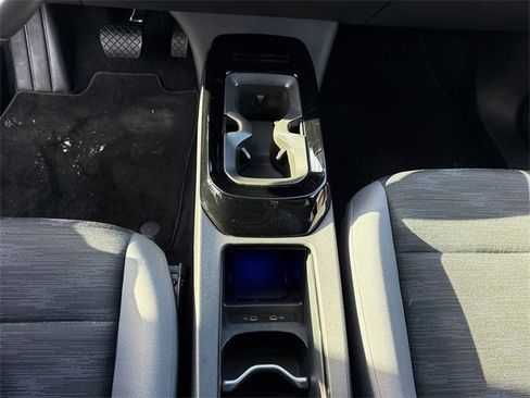 Certified 2022 Volkswagen ID.4 Pro image 17