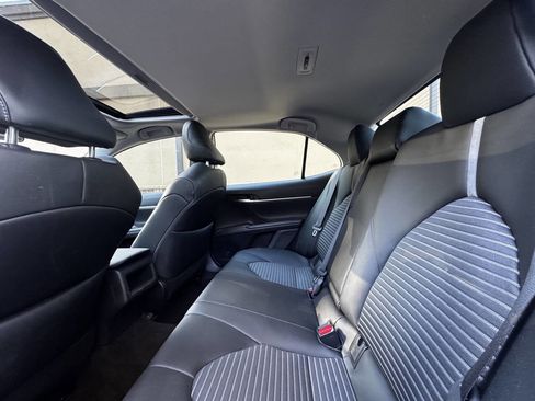 Used 2023 Toyota Camry SE image 13