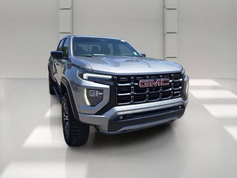 Used 2023 GMC Canyon AT4 w/ AT4 Premium Package AWD/4WD image 3