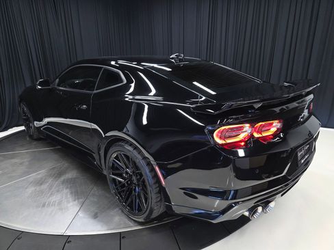 Used 2022 Chevrolet Camaro ZL1 image 58
