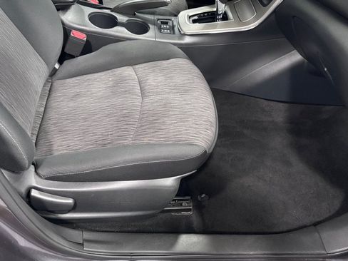 Used 2015 Nissan Sentra SV w/ Navigation Package FWD image 18