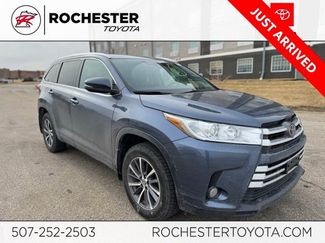 Certified 2019 Toyota Highlander XLE video 1