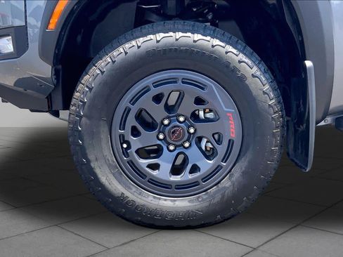 Used 2025 Nissan Frontier PRO-4X w/ Pro Premium Package AWD/4WD image 11