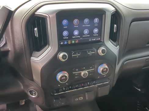 Used 2020 GMC Sierra 1500 SLT w/ X31 Off-Road Package image 20