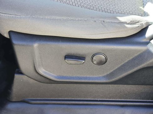 Used 2019 Ford F150 XLT w/ Trailer Tow Package image 18