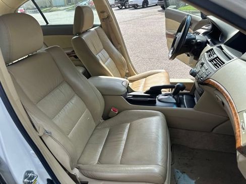 Used 2009 Honda Accord EX-L image 17