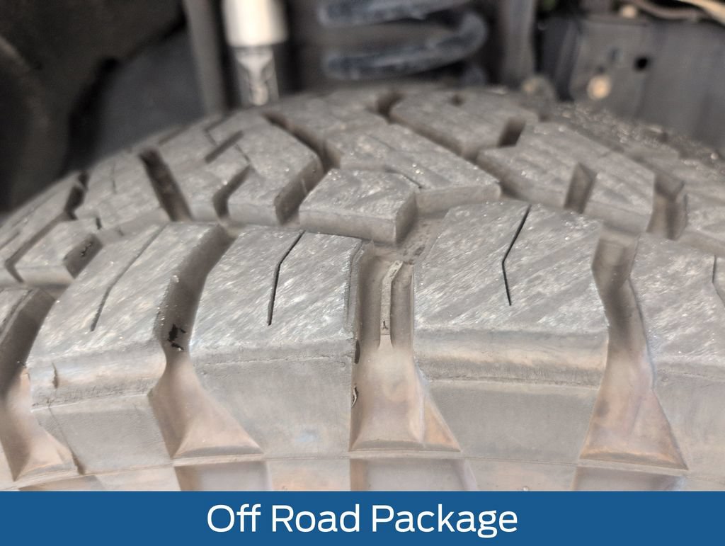 Used 2022 Ford F350 Lariat w/ Tremor Off-Road Package AWD/4WD image 19