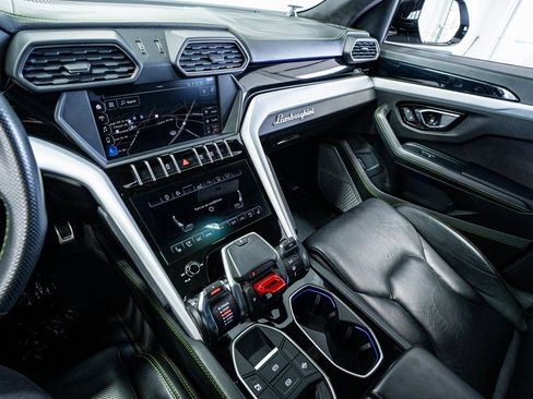 Used 2019 Lamborghini Urus image 49