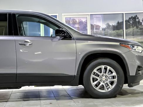 Used 2020 Chevrolet Traverse LS image 35