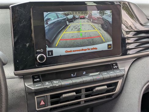 Used 2025 Toyota Camry LE image 16