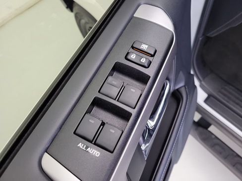 Used 2024 Toyota 4Runner SR5 RWD image 19