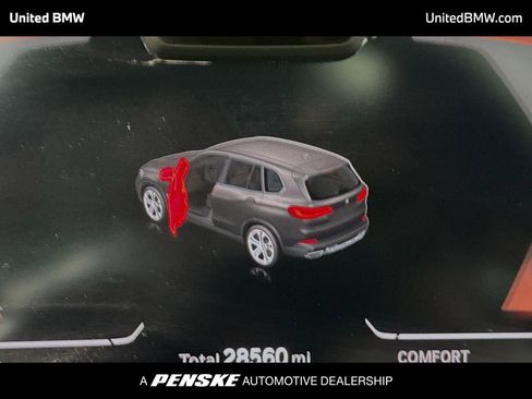 Used 2020 BMW X5 xDrive40i w/ Premium Package image 7