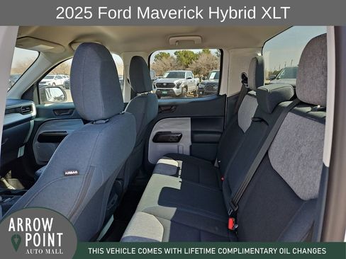 Used 2025 Ford Maverick XLT image 18