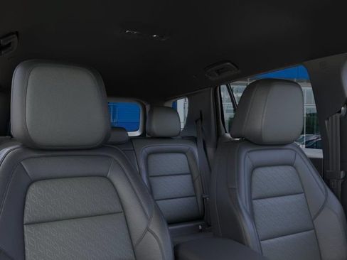 New 2026 Chevrolet Equinox LT w/ Convenience Package II FWD image 24