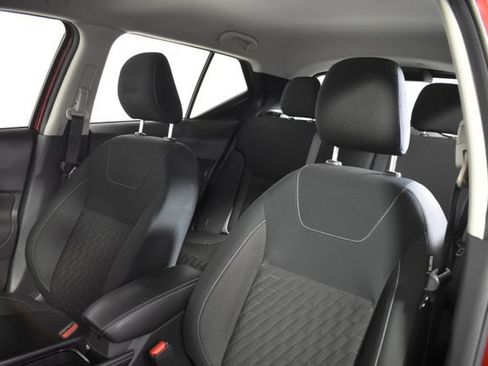 Certified 2023 Nissan Kicks SV FWD image 10