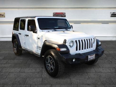 Used 2018 Jeep Wrangler Unlimited Sport S AWD/4WD image 1