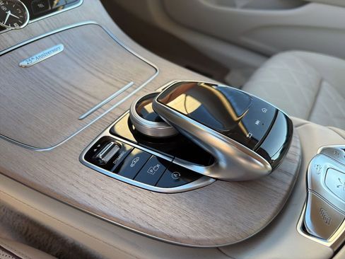 Used 2018 Mercedes-Benz E 400 4MATIC Cabriolet image 20