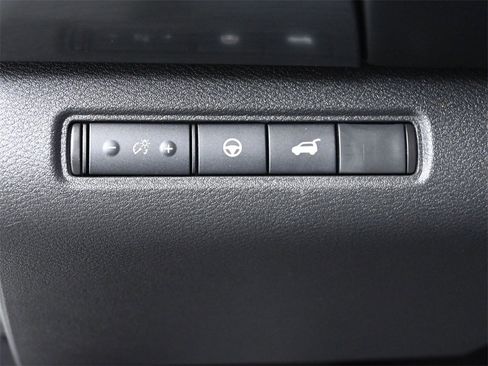 Used 2022 Nissan Pathfinder SL w/ SL Black Package image 5