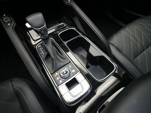 Certified 2024 Kia Telluride EX X-Line image 18