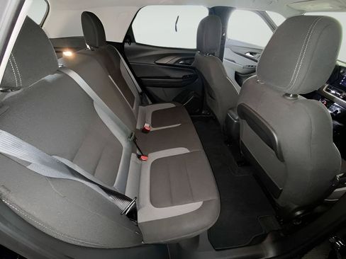 Used 2024 Chevrolet TrailBlazer LT FWD image 13