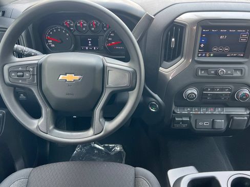 New 2026 Chevrolet Silverado 1500 Custom AWD/4WD image 11