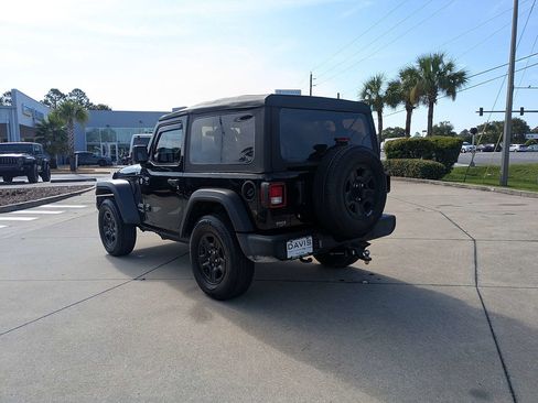 Used 2020 Jeep Wrangler Sport AWD/4WD image 5