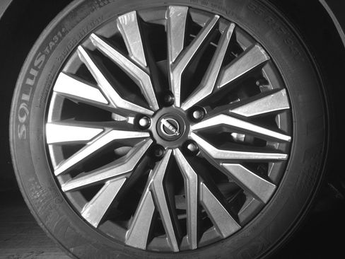 Used 2024 Nissan Altima 2.5 SV FWD image 13