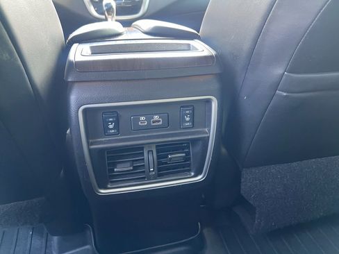 Used 2022 Nissan Murano Platinum w/ Cargo Package image 15