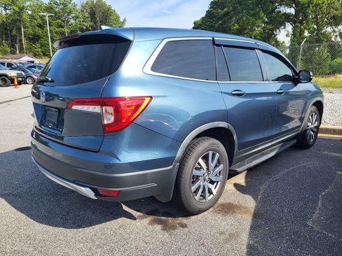 Used 2021 Honda Pilot EX image 4