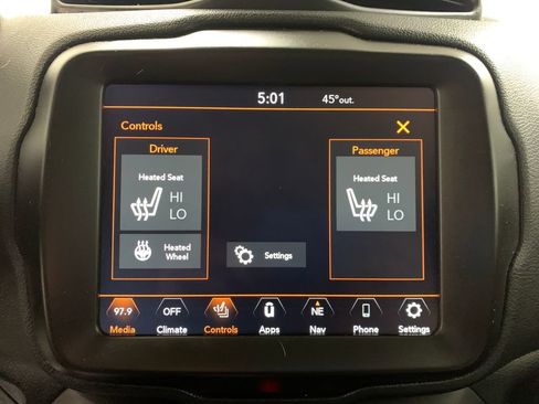 Used 2021 Jeep Renegade Limited image 10