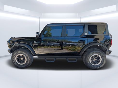Used 2024 Ford Bronco Outer Banks w/ Sasquatch Package AWD/4WD image 6