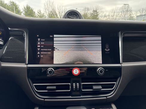 New 2026 Porsche Macan AWD/4WD image 21